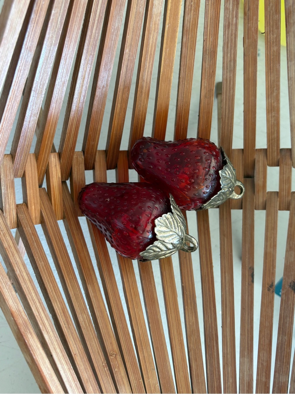 Vintage Glass Red Strawberry Salt & Pepper Shakers with Brass Leaf Caps - Picture 8 of 8